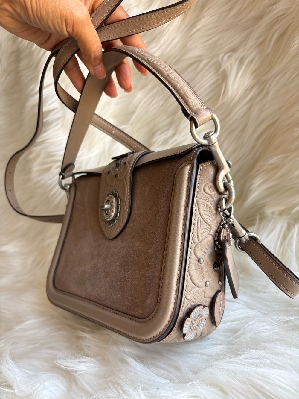 COACH Page 27 - S1781 - Stone Western Tooled + Tea Rose - Picture 5 of 12